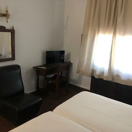 Hotel El Zorzal 2*